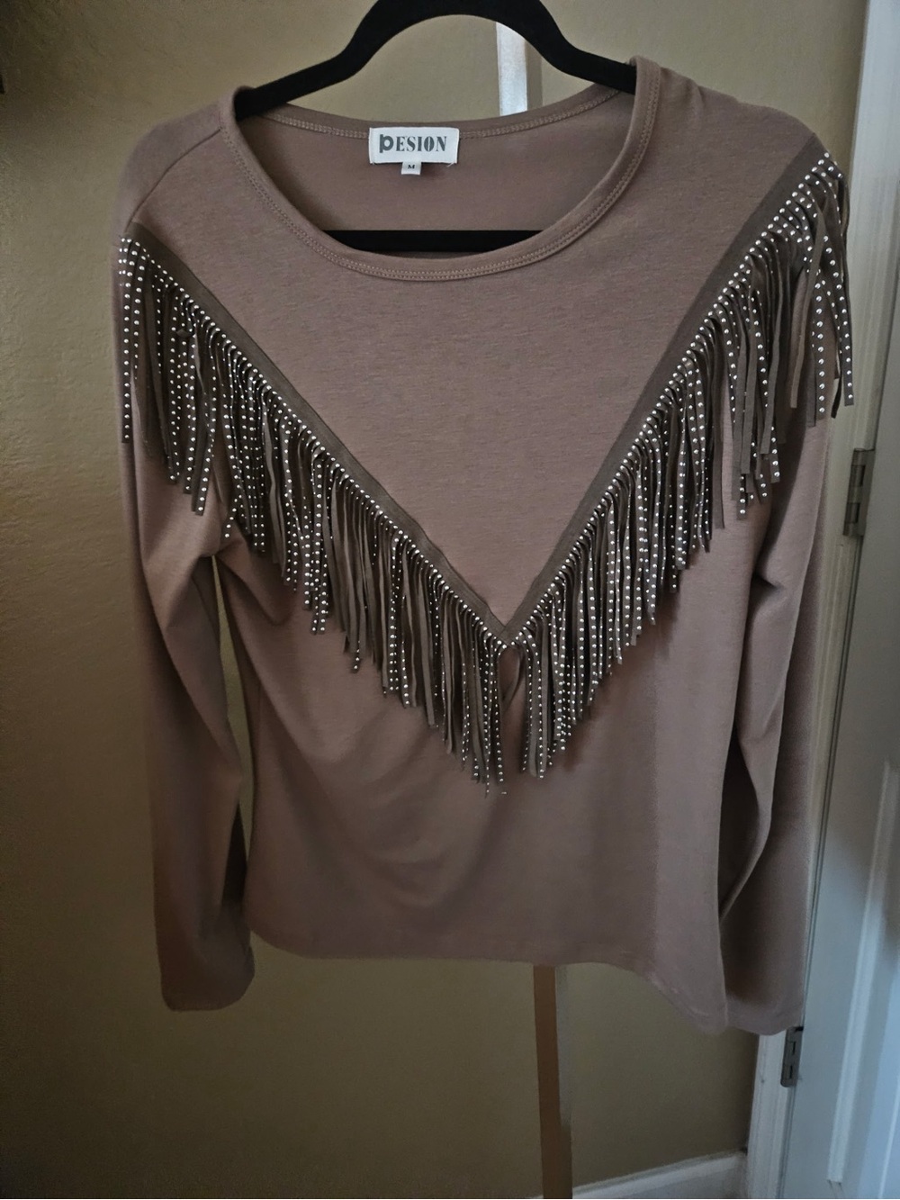 PESION Women's Fringe Trim long  Sleeve Tassel Trim Blouse size M